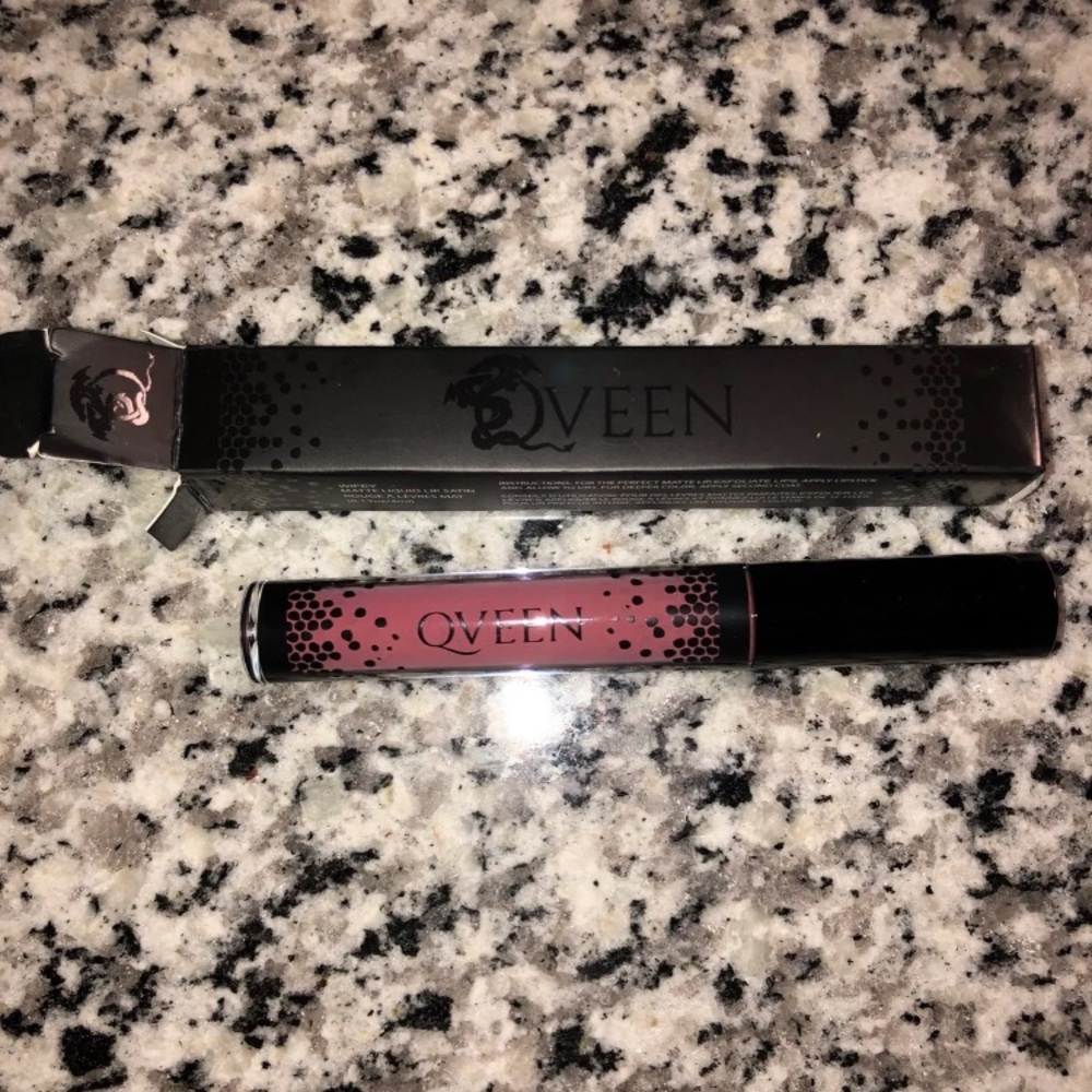 Matte lipstick